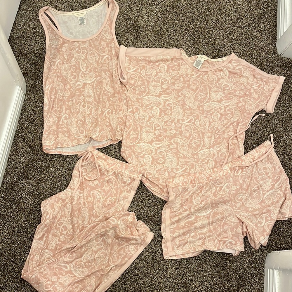 2 sets of matching Lucky Brand